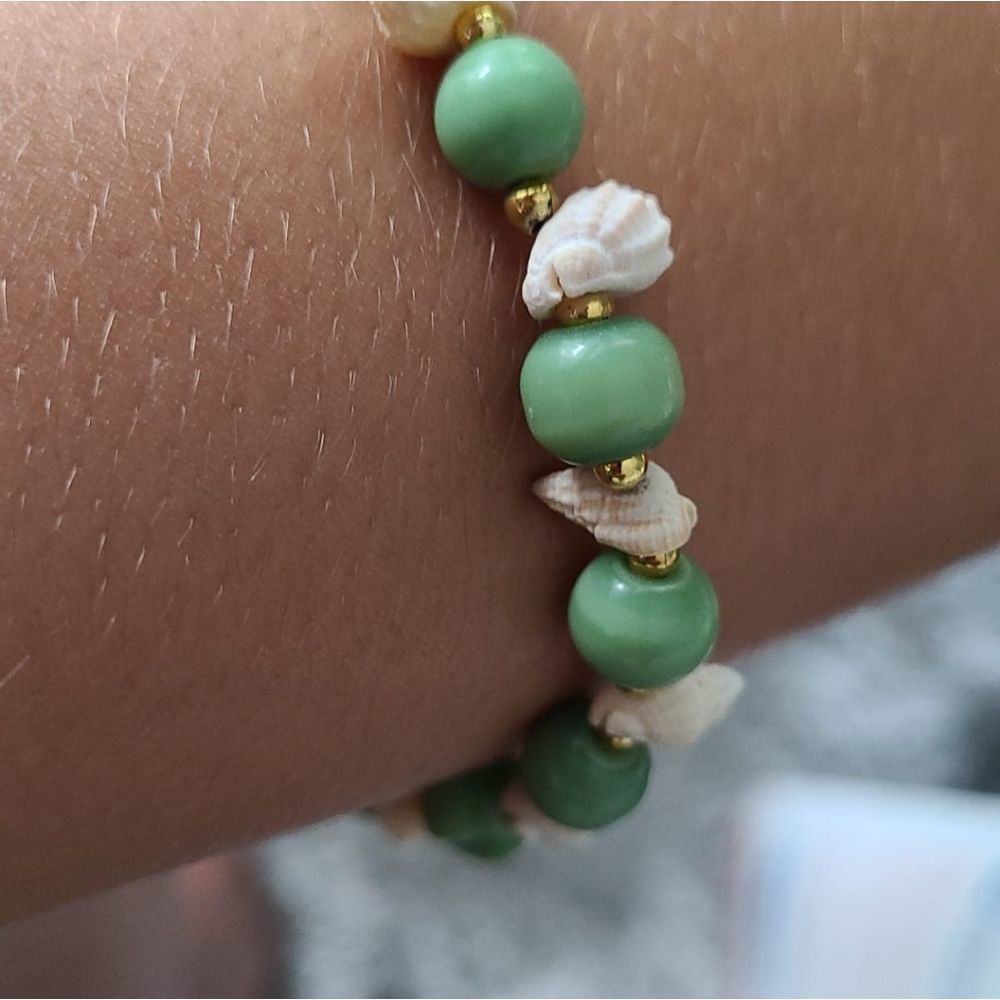 Jewelry bracelets
